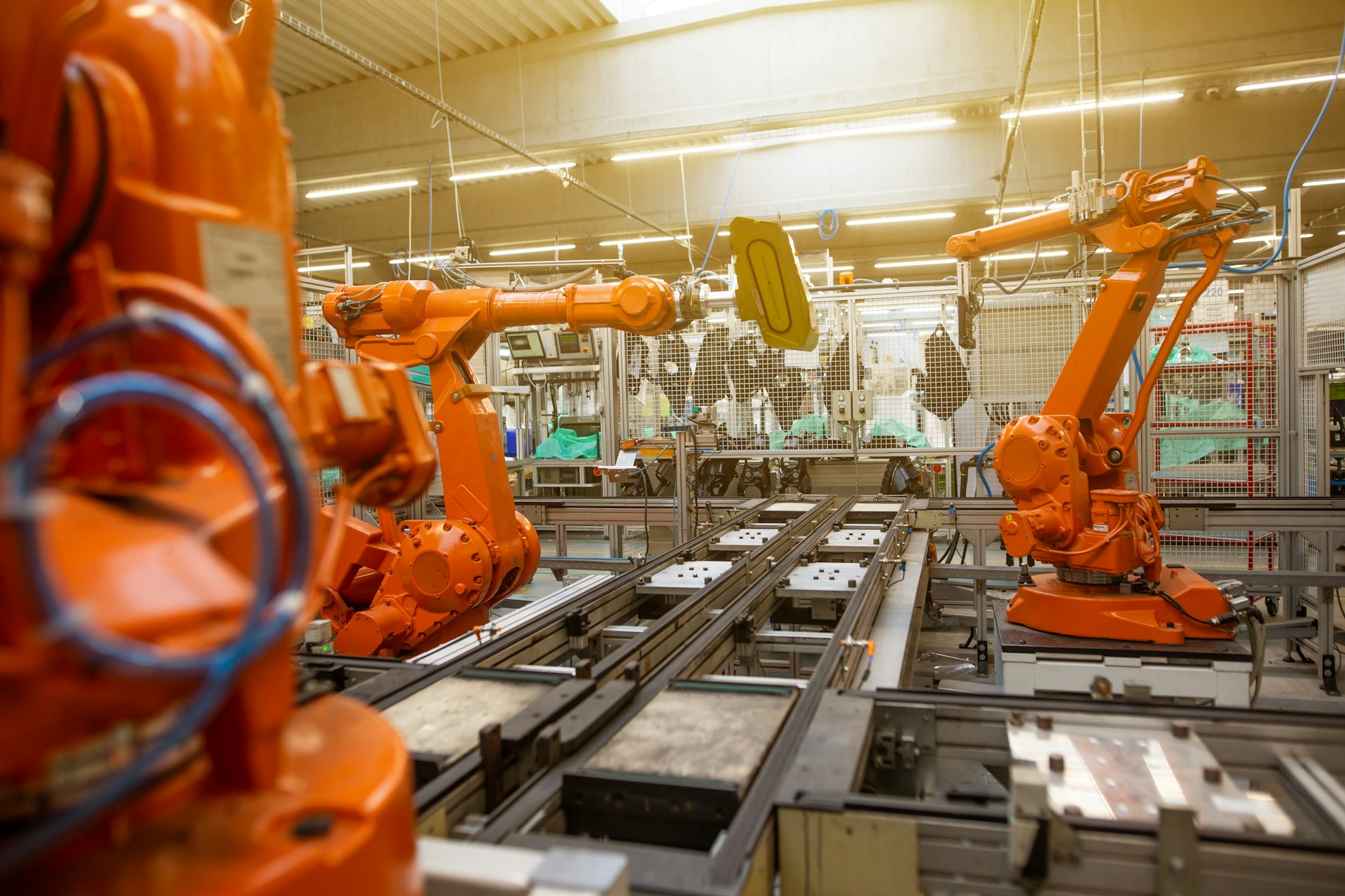 Automation and the Job Market: Navigating Opportunity and Disruption
